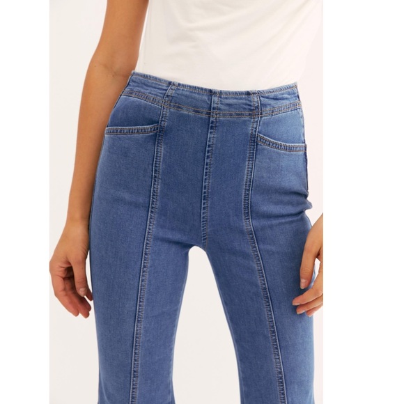 Free People know me better flare jeans - Picture 5 of 8